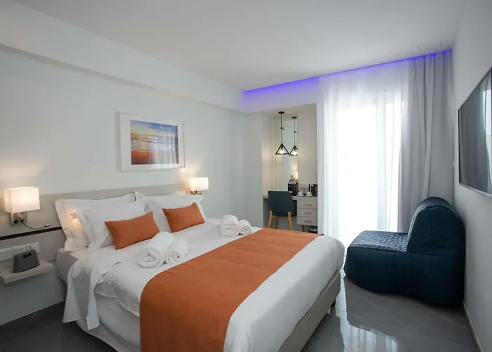 Western Larco 4* Ларнака