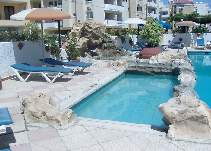 Western Larco 4* Ларнака