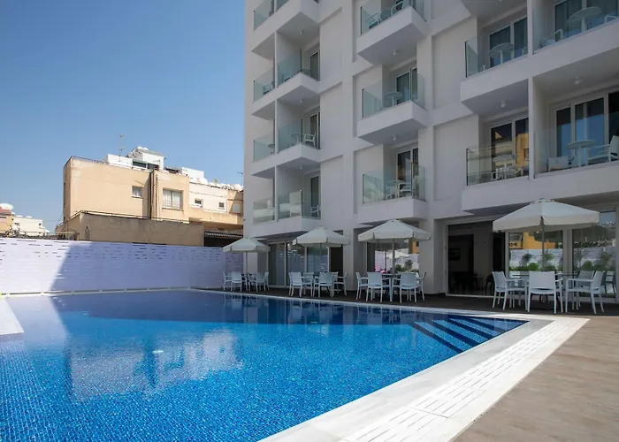 Отель Western Larco