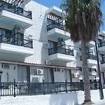 Western Larco 4* Ларнака
