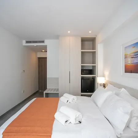 Western Larco Otel 4*