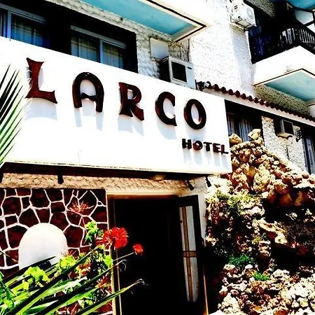 Western Larco 4*