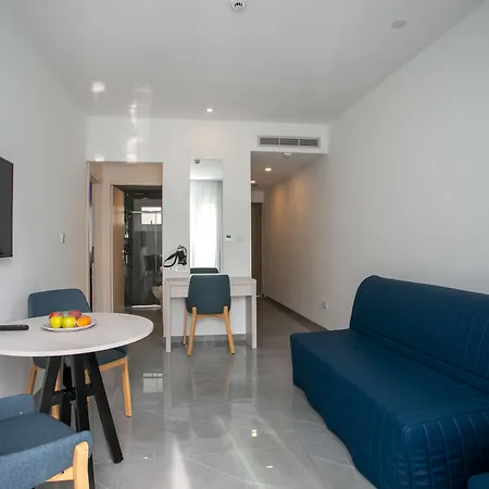 Western Larco Отель