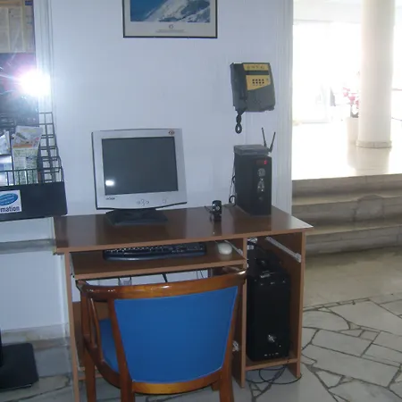 Отель Western Larco 4*