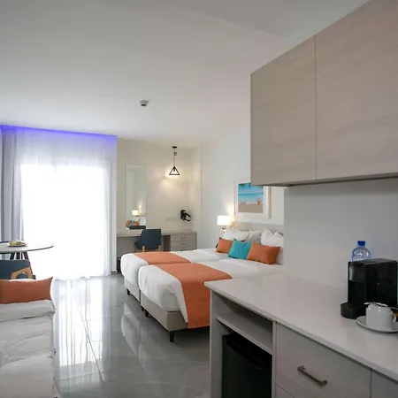 Отель Western Larco Ларнака